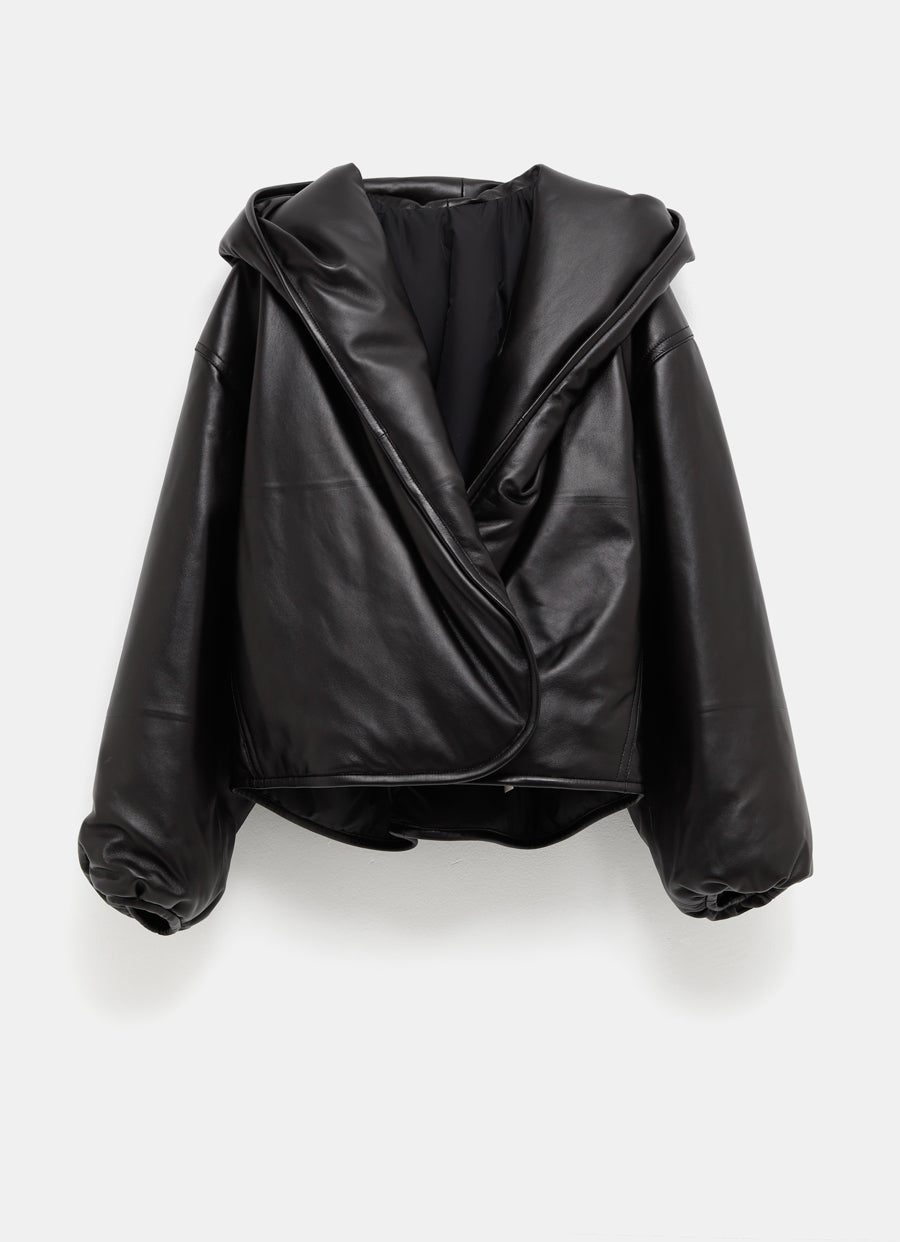 Chaqueta bomber de cuero con capucha