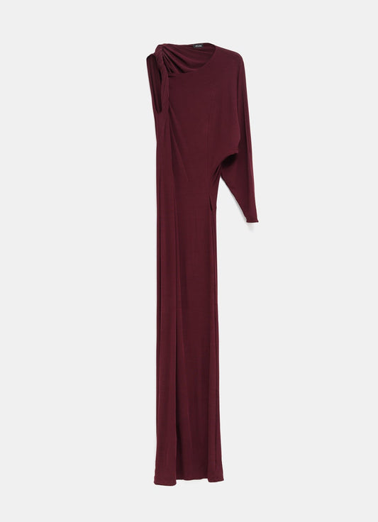 Vestido largo con detalle drapeado