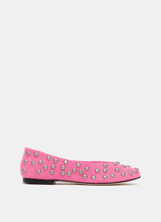 Bailarina con tachuelas