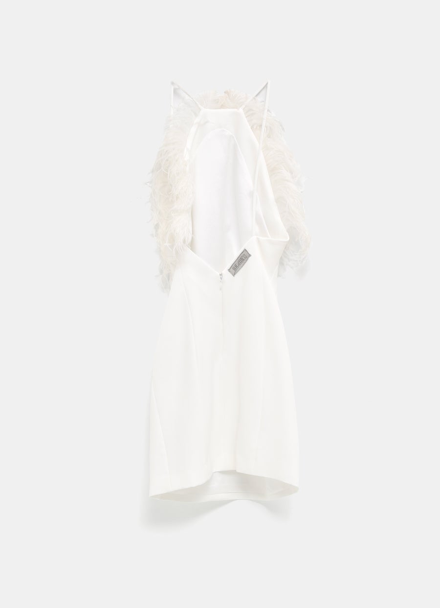 Vestido mini con plumas