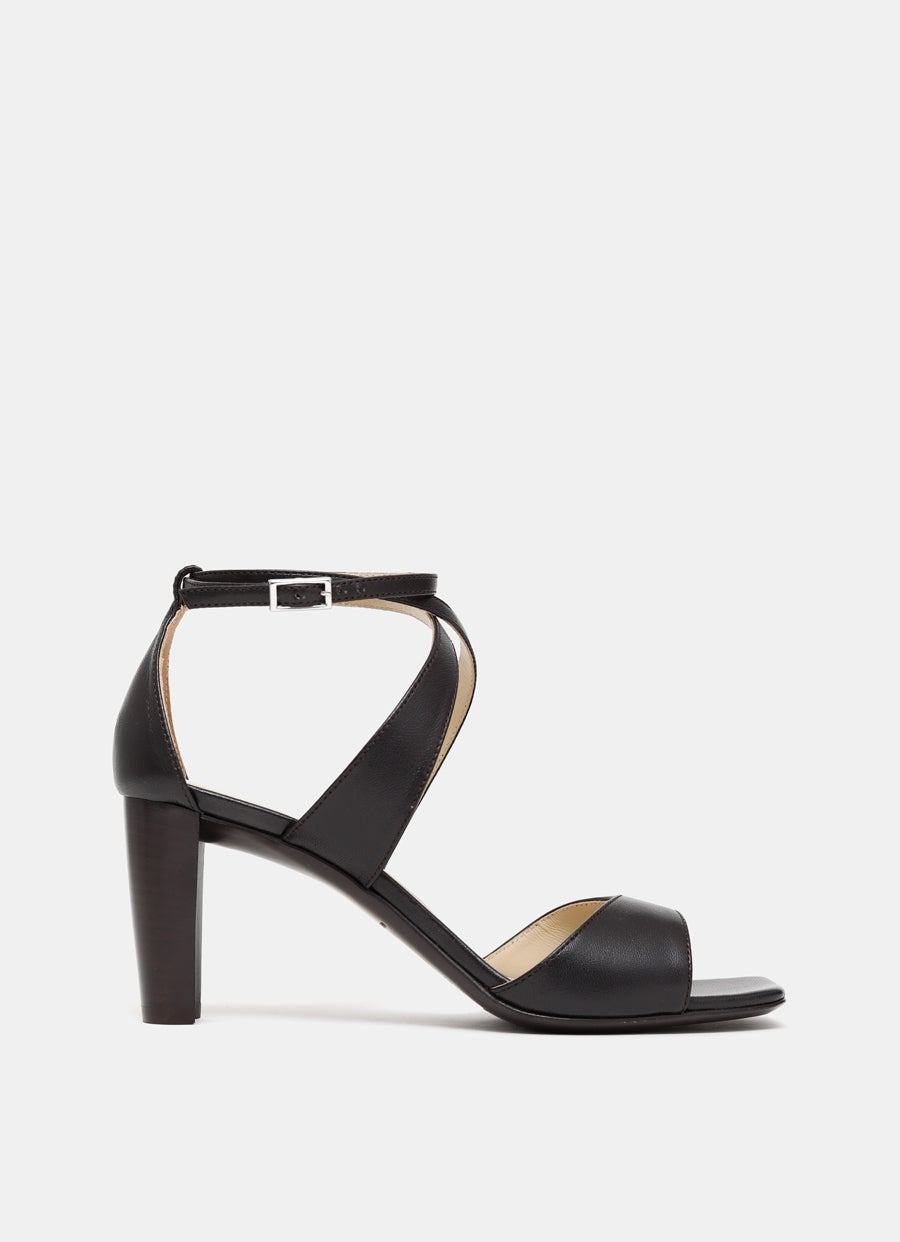 Sandalia Cross con hebilla