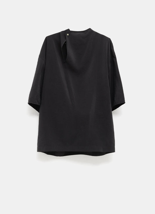 Top con cuello asimétrico