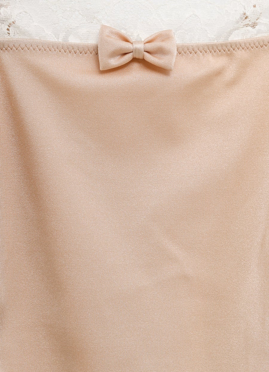 Body fruncido con encaje