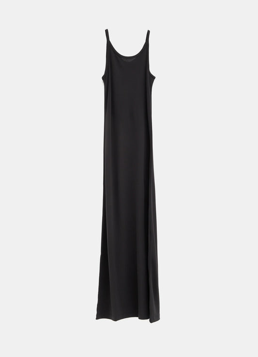 Vestido fluido de tirantes