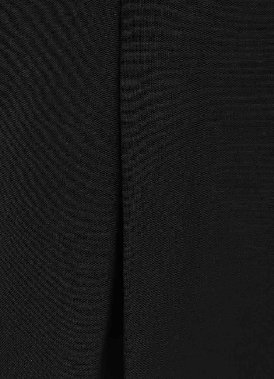 Pantalón corto de lana con pinzas