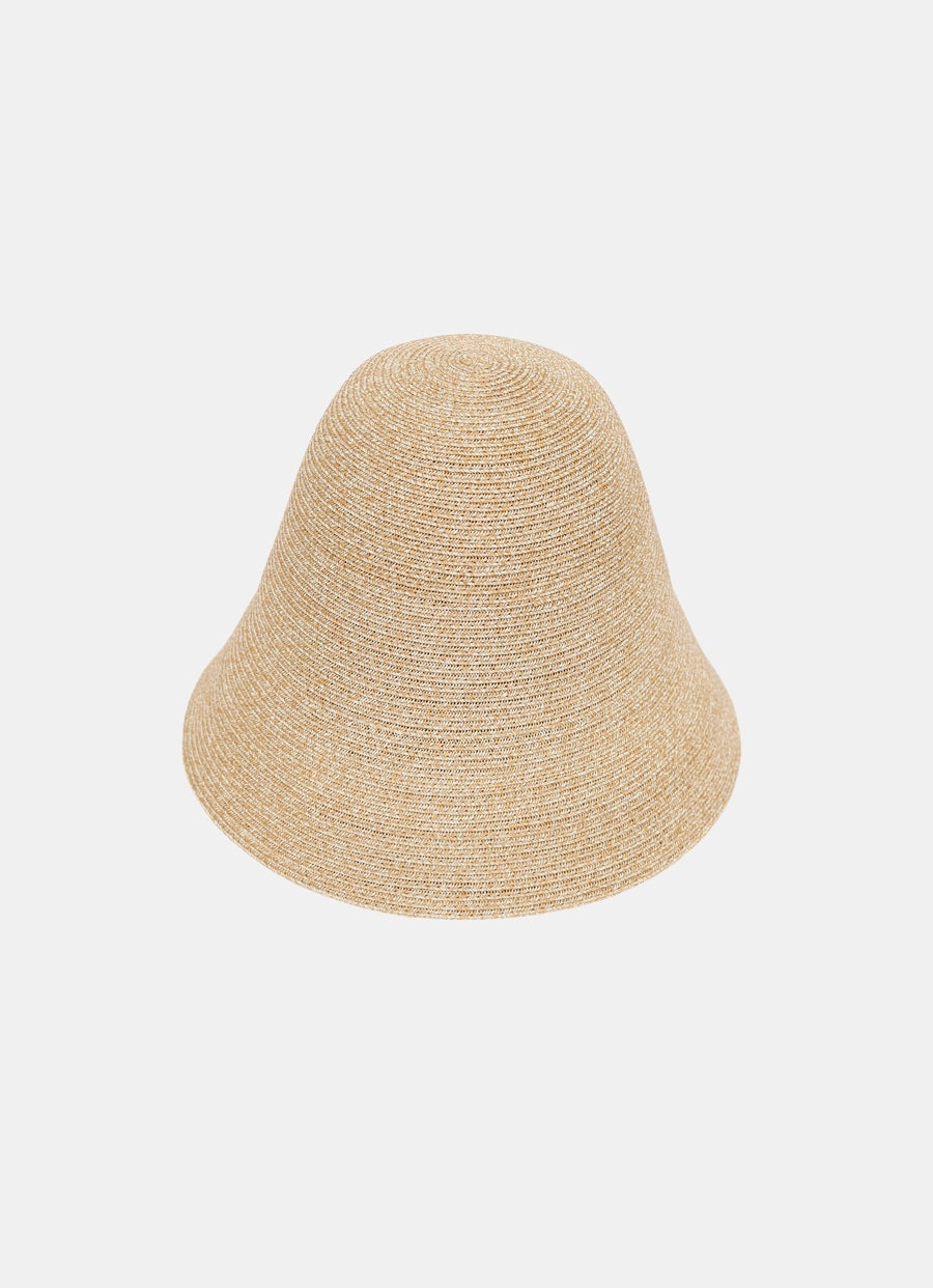 Sombrero de playa de papel