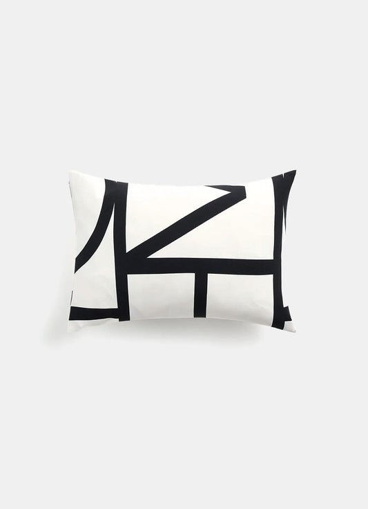 Cojín con monograma
