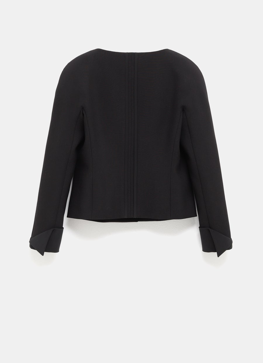 Chaqueta ajustada sin cuello