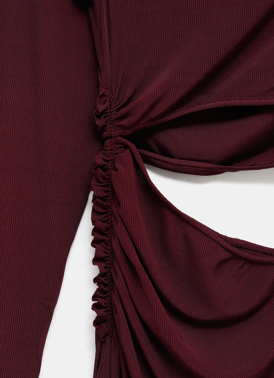 Vestido largo con abertura