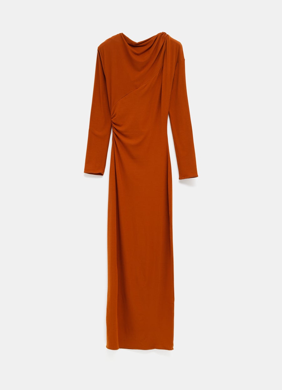 Vestido corto con cuello halter