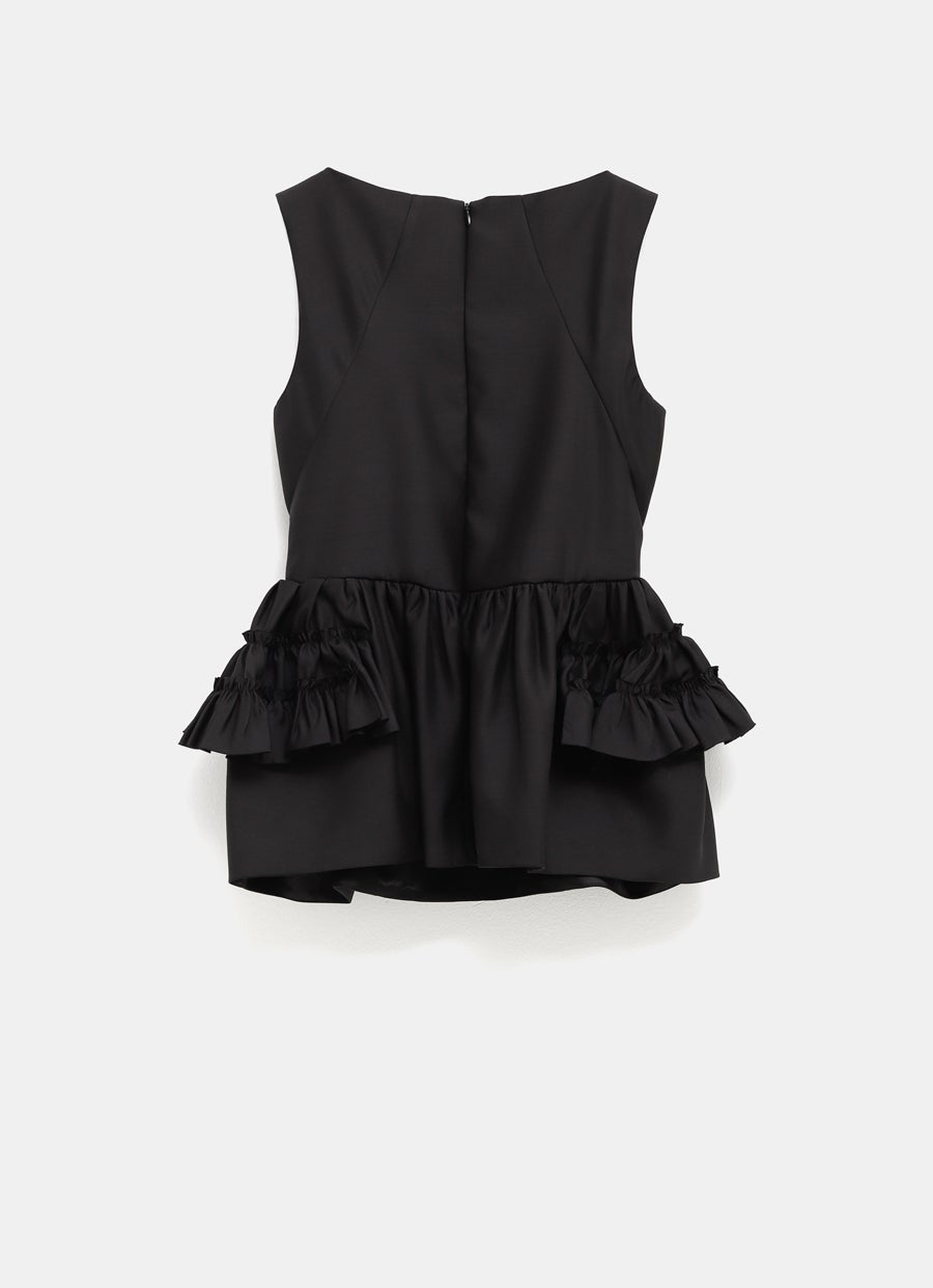 Top sin mangas con volantes