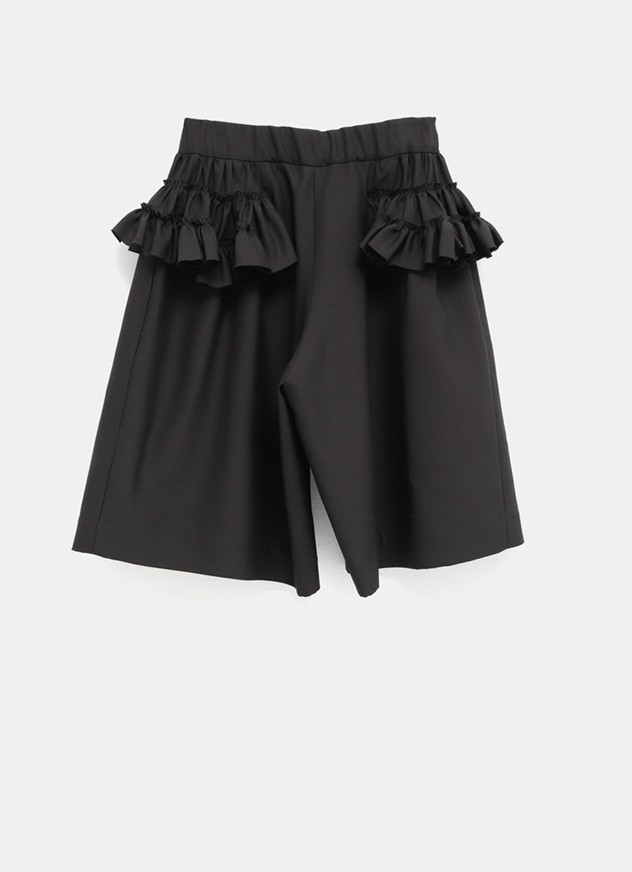 Pantalón corto con volantes