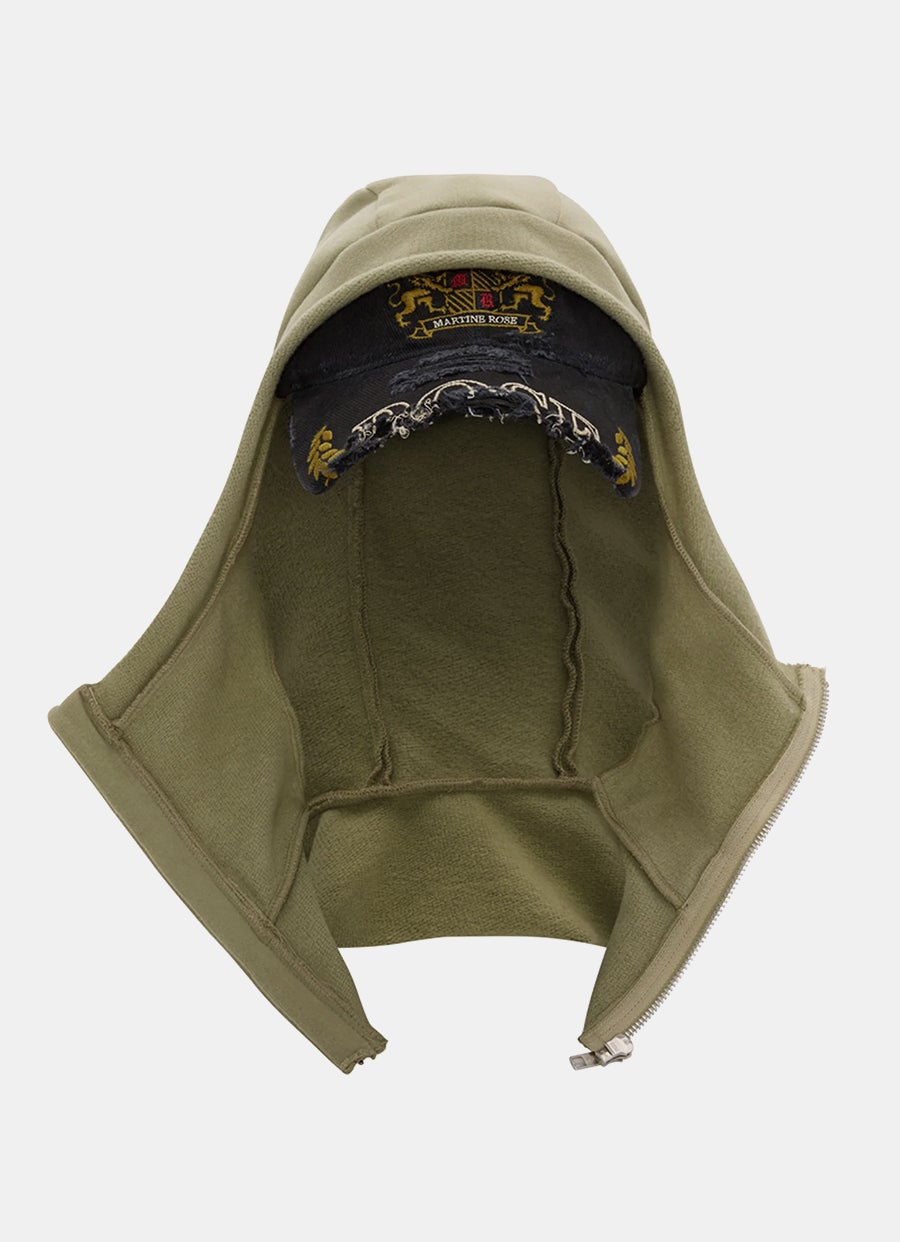 Gorra con capucha incorporada