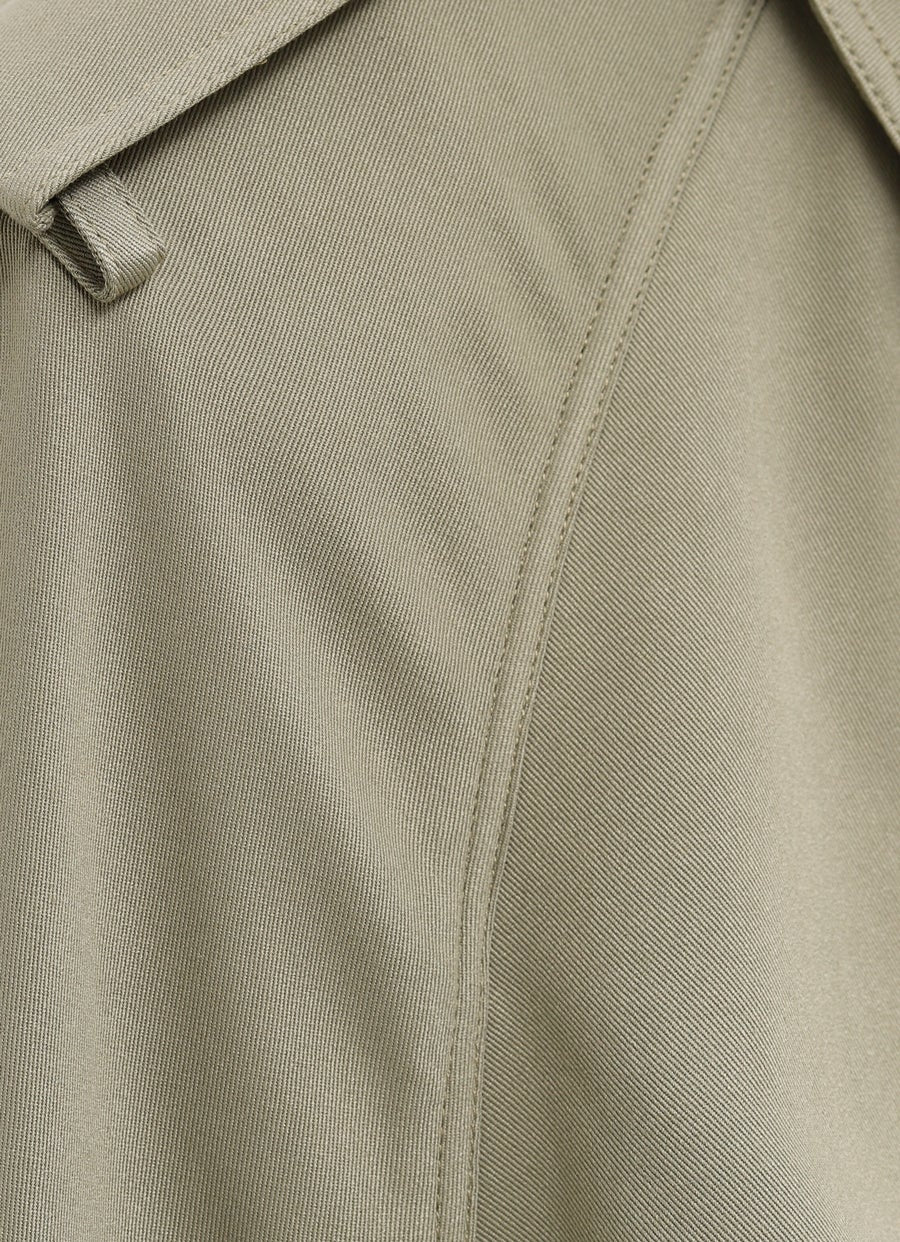 Gabardina corta Elva