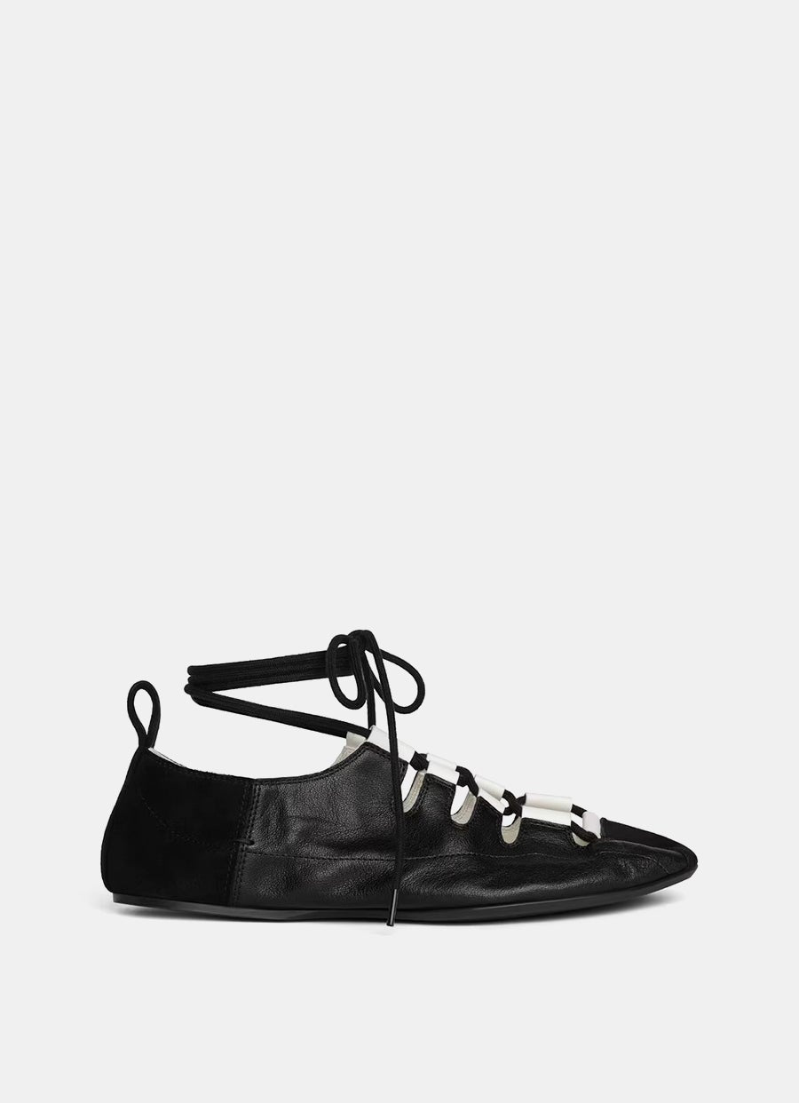 Bailarina plana con cordones