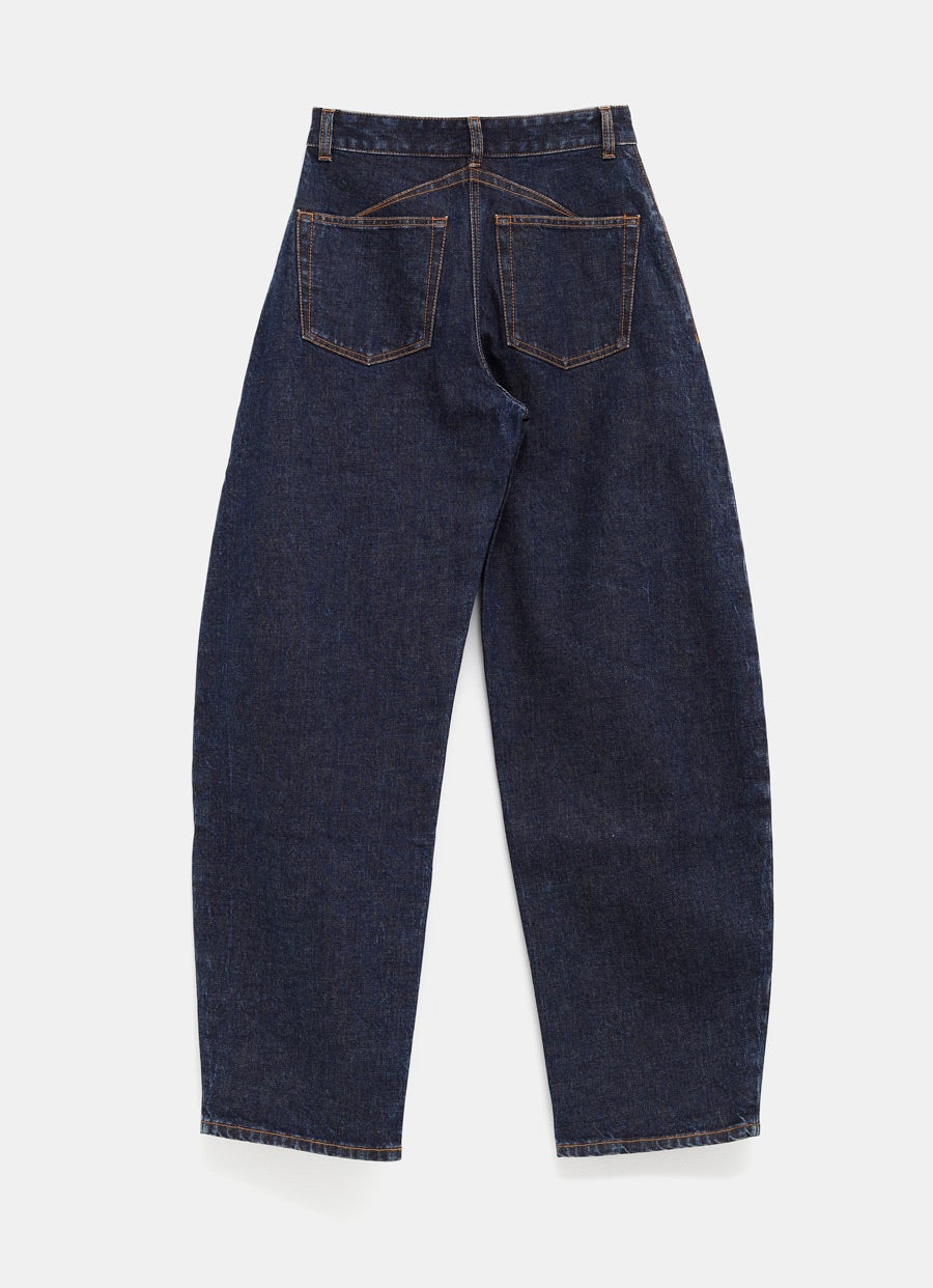 Pantalón vaquero de corte redondeado