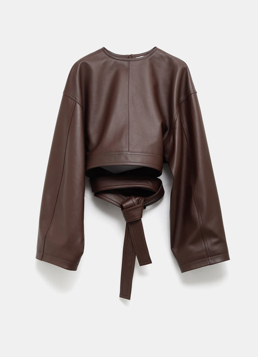 Top de cuero con cinturón