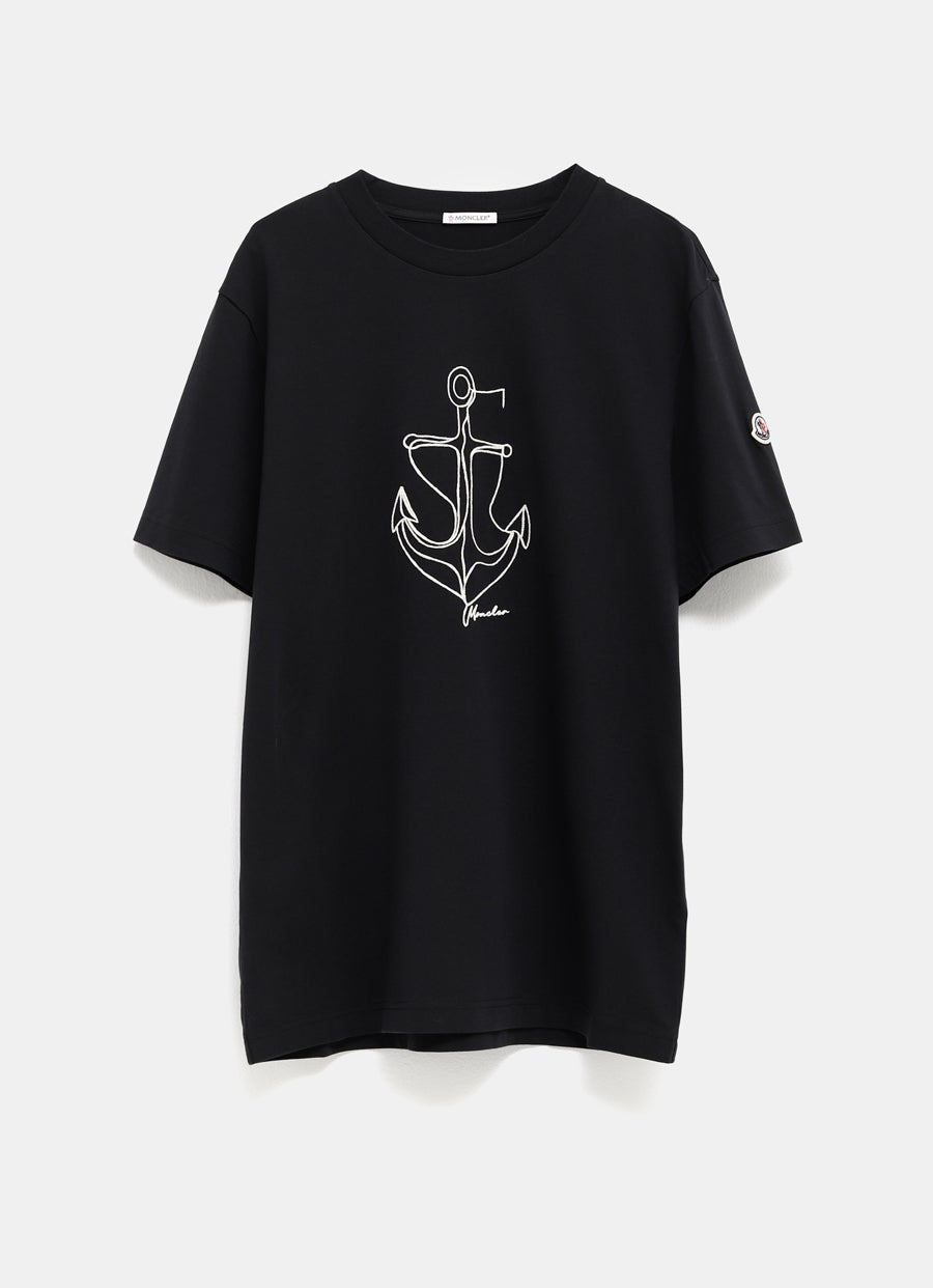 Camiseta con ancla bordado