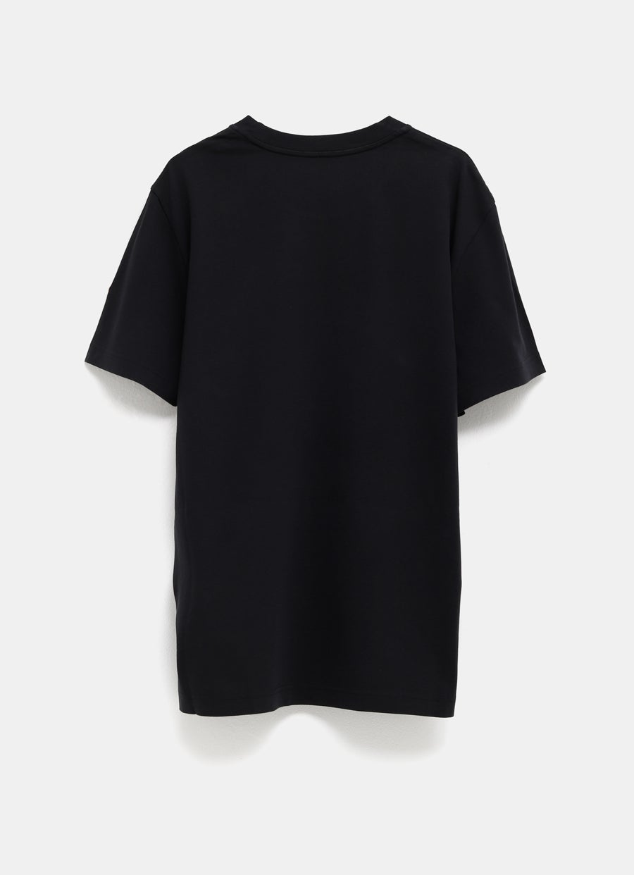 Camiseta con ancla bordado