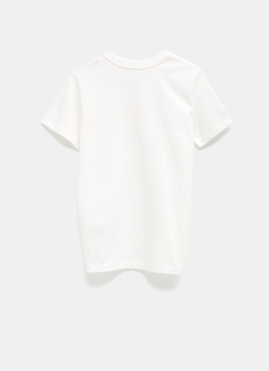 Camiseta con logo bordado