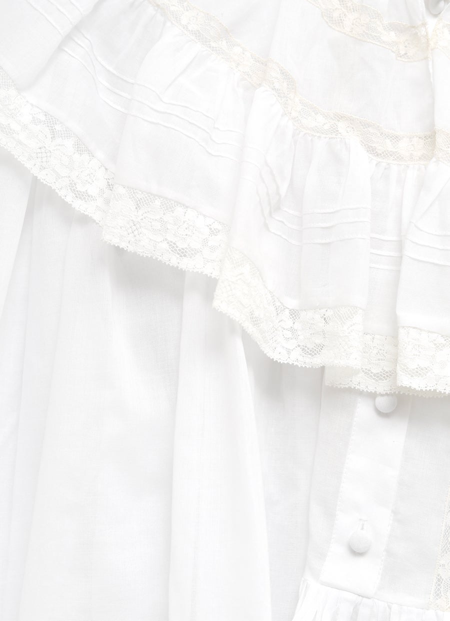 Top cropped con volantes