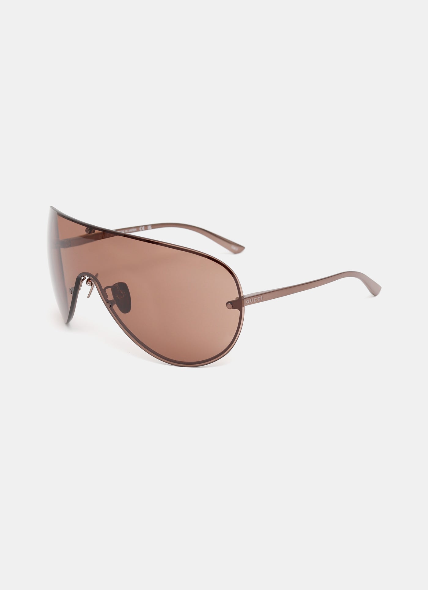 Gafas de sol con montura tipo máscara