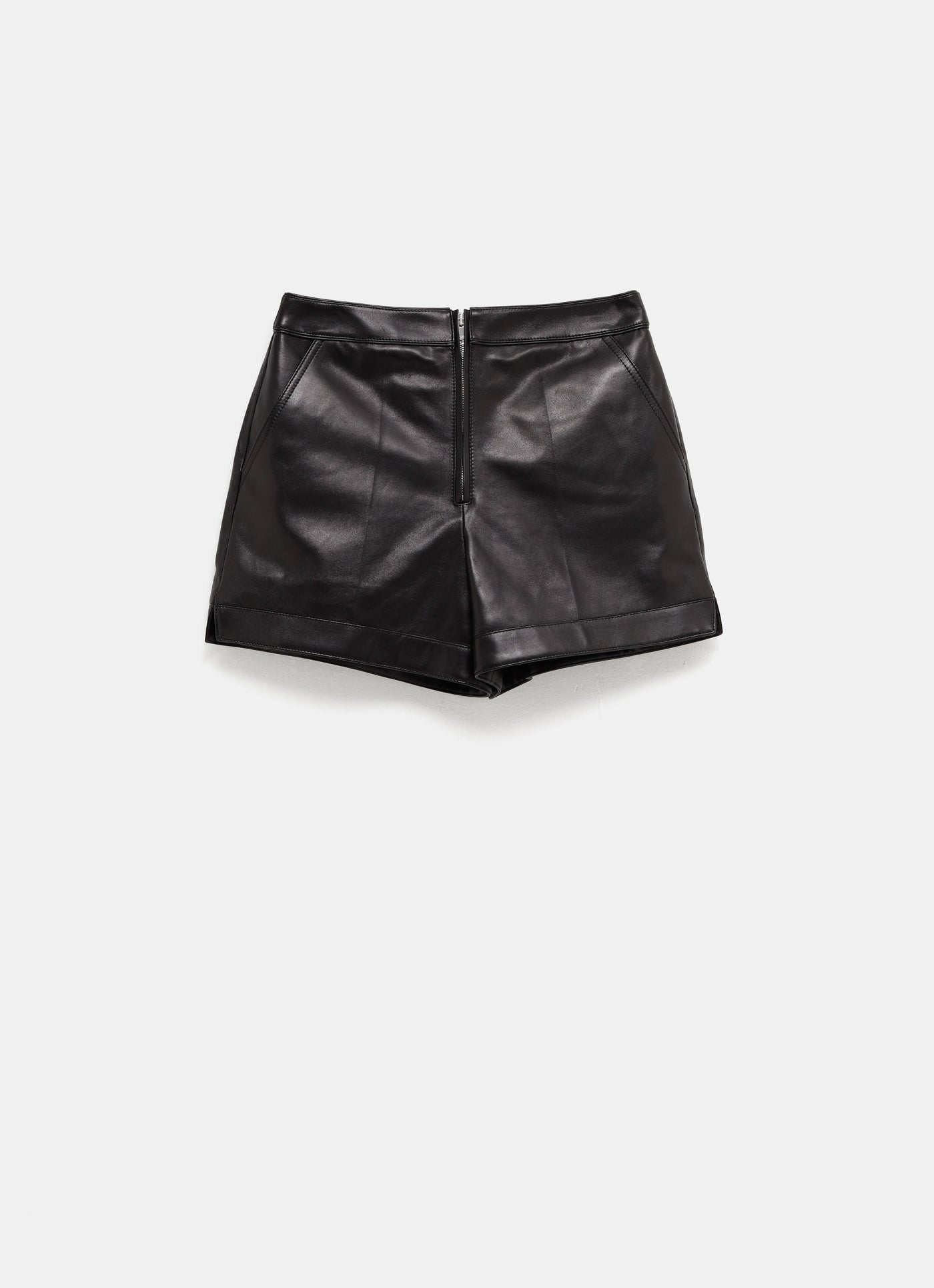 Pantalón corto de piel para mujer