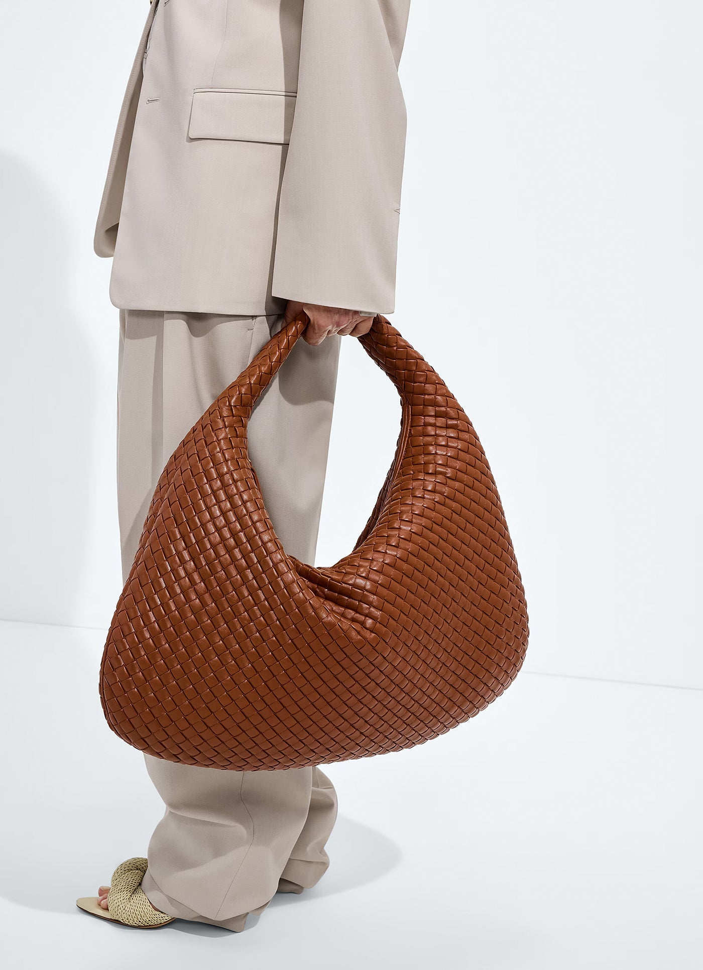 Bolso Veneta Maxi
