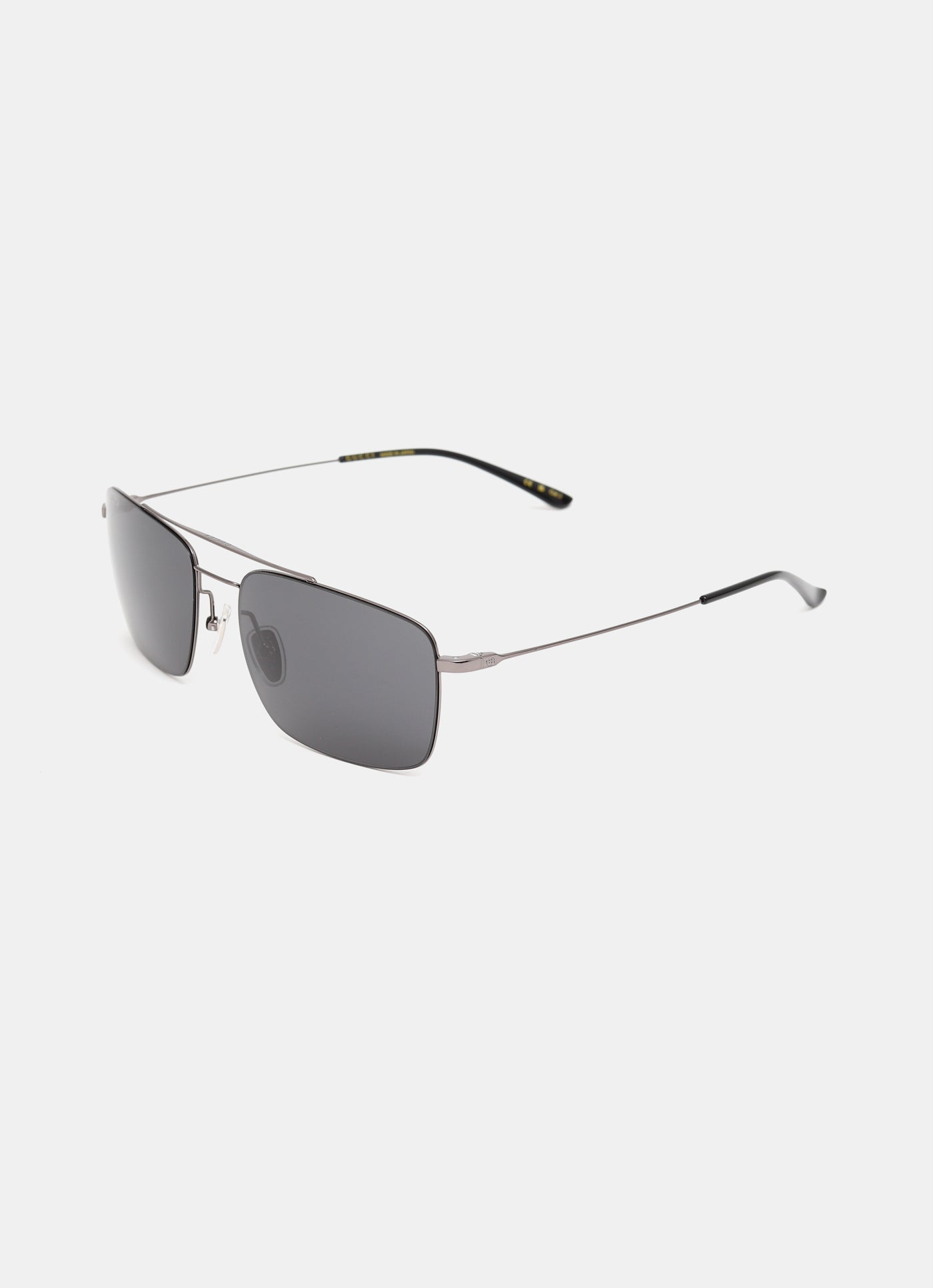 Gafas de sol con puente nasal bajo