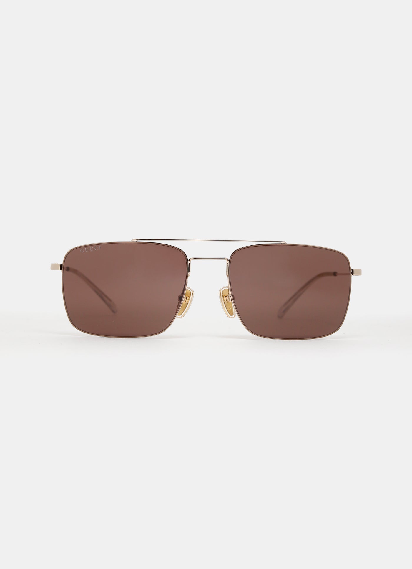 Gafas de sol con puente nasal bajo