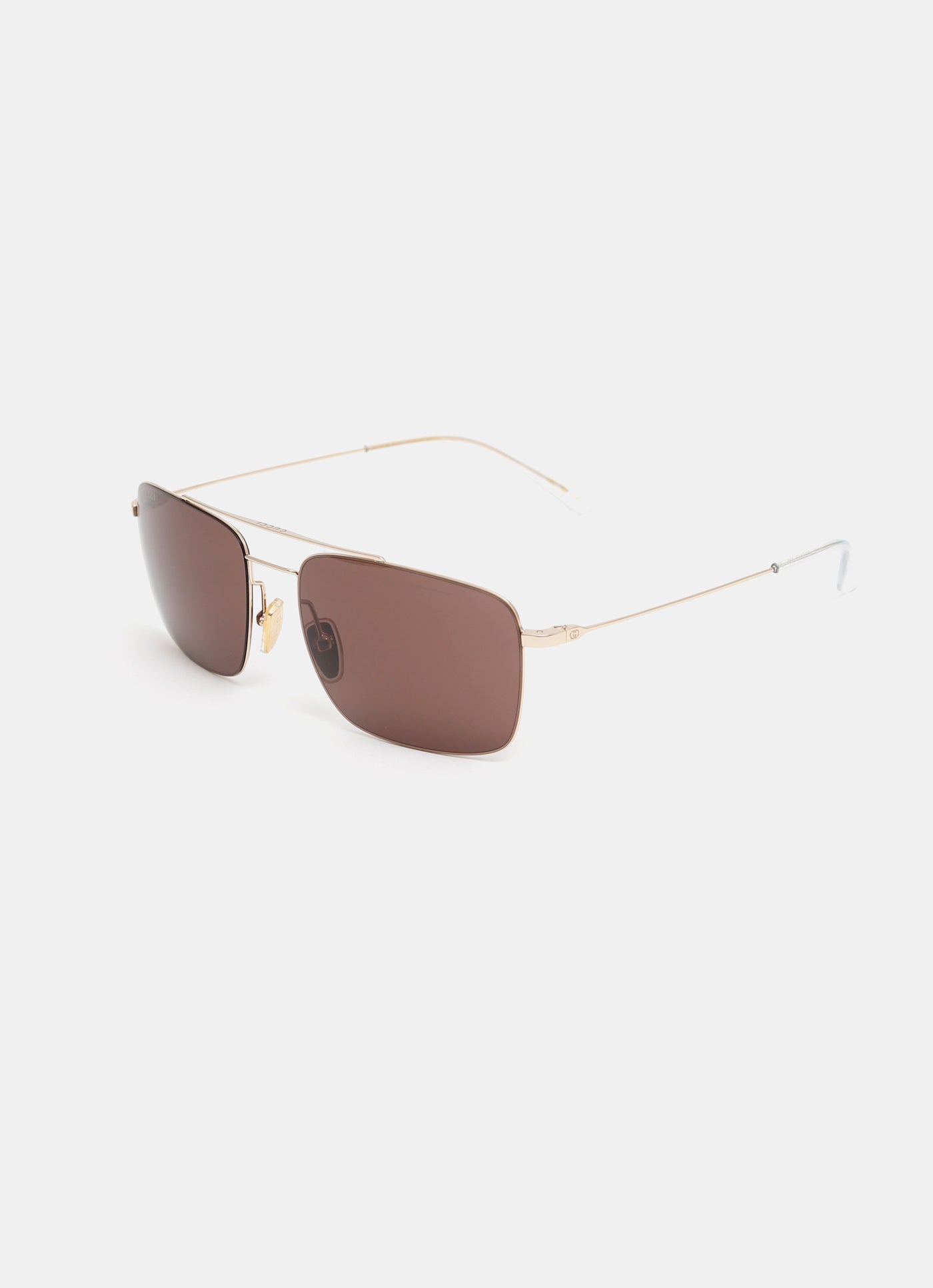 Gafas de sol con puente nasal bajo