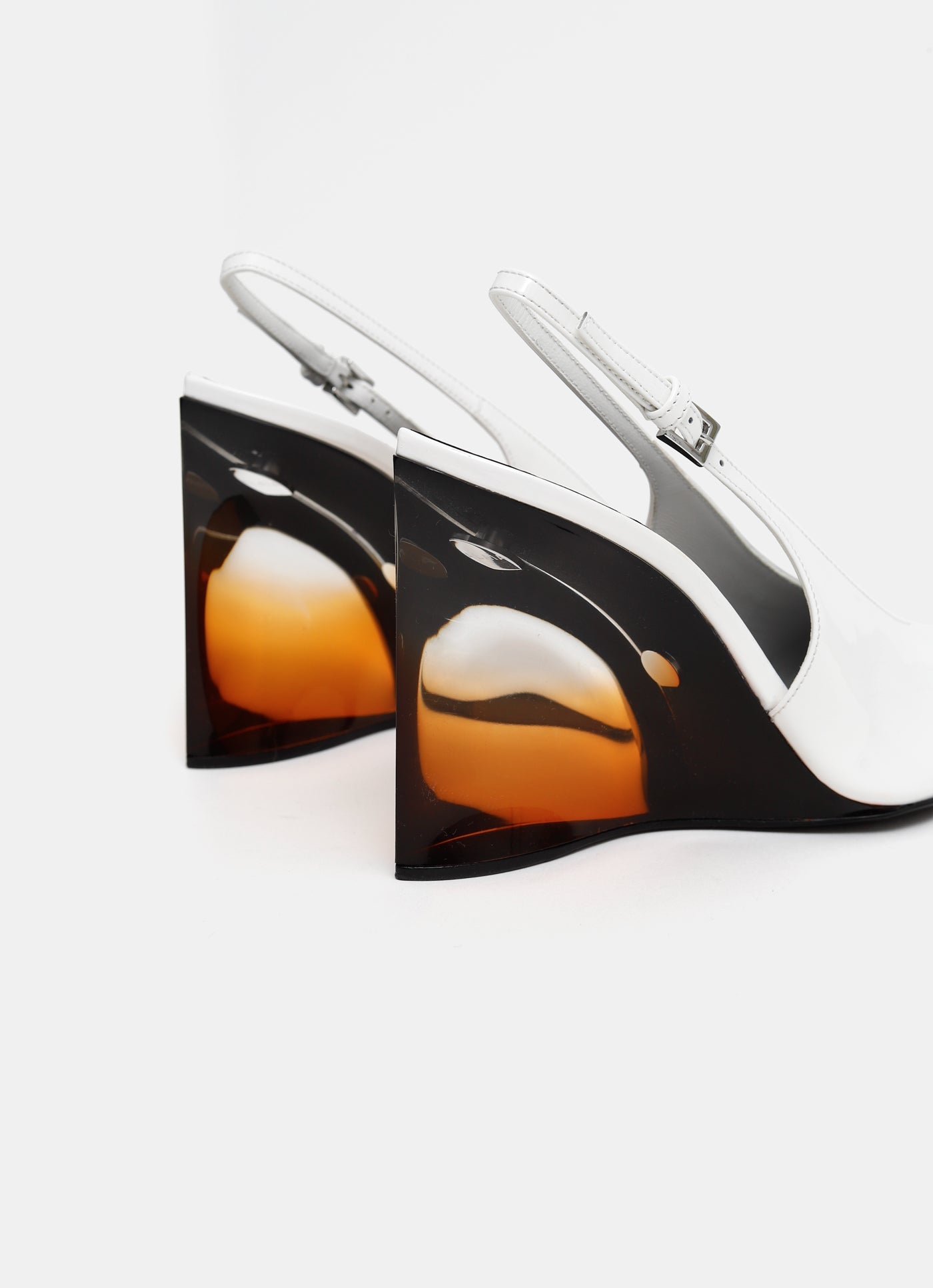 Zapato slingback de cuña invisible