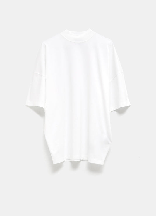 Camiseta con cuello cerrado