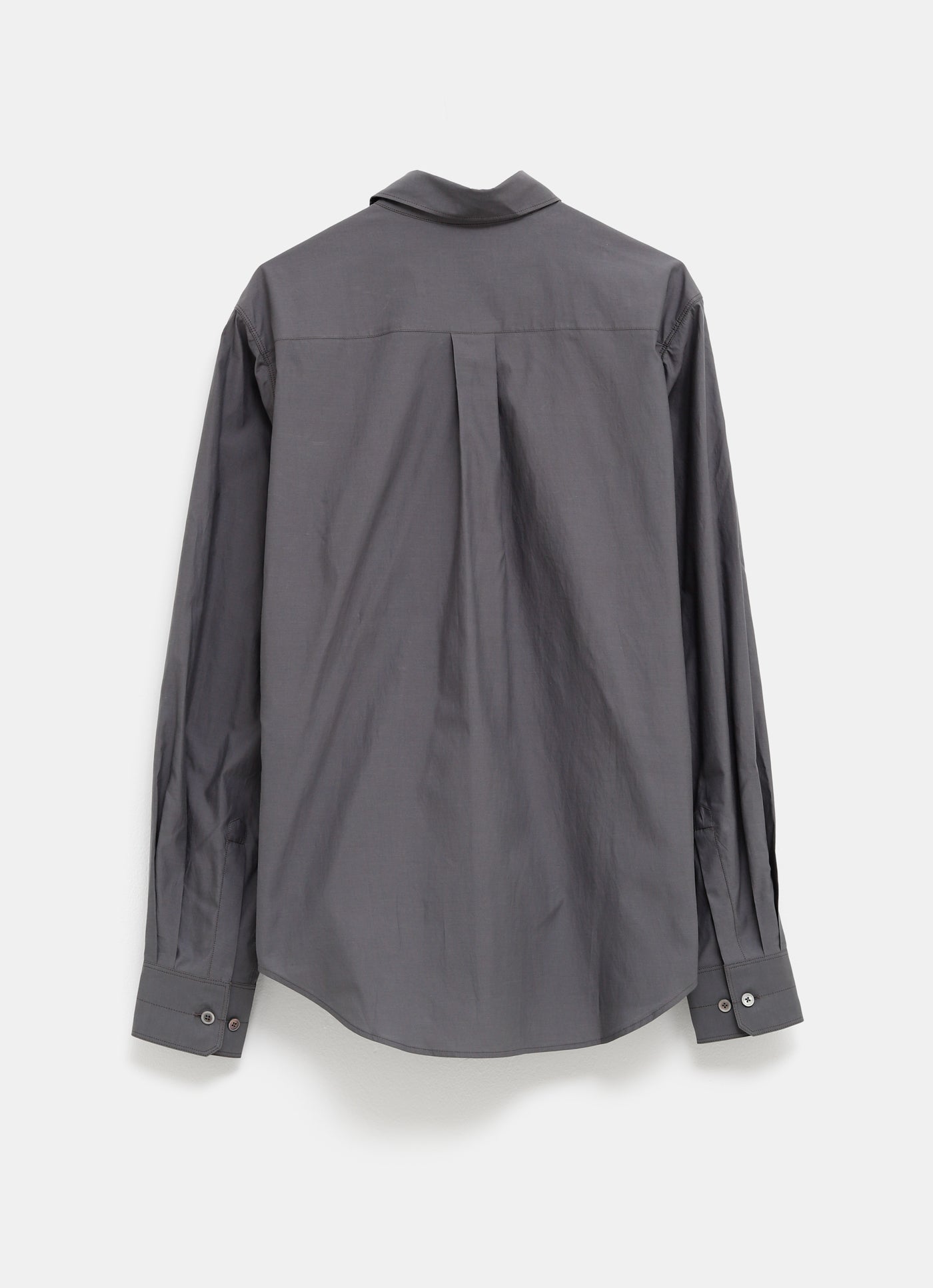 Camisa con cuello de punta para mujer