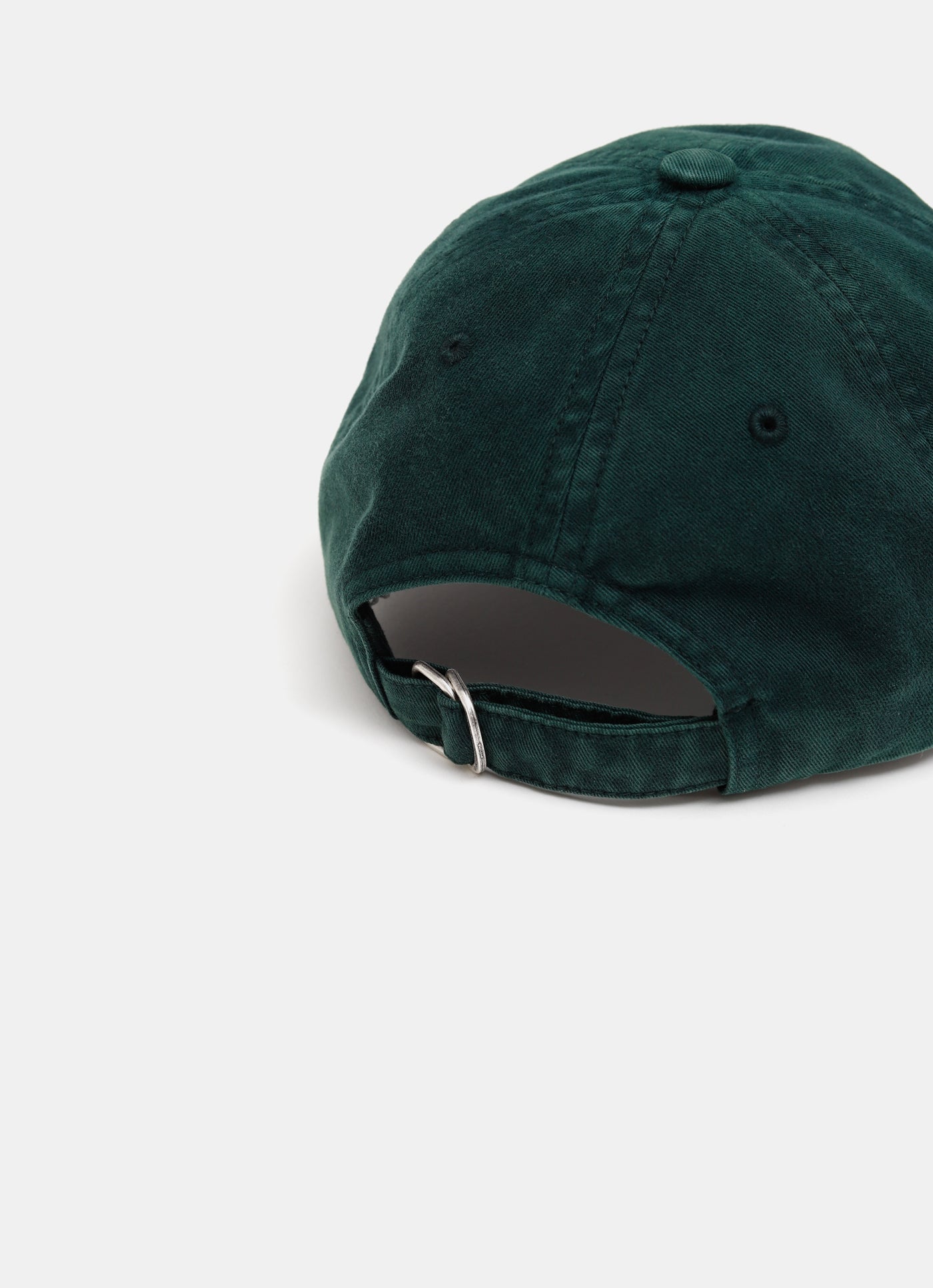 Gorra con logo bordado