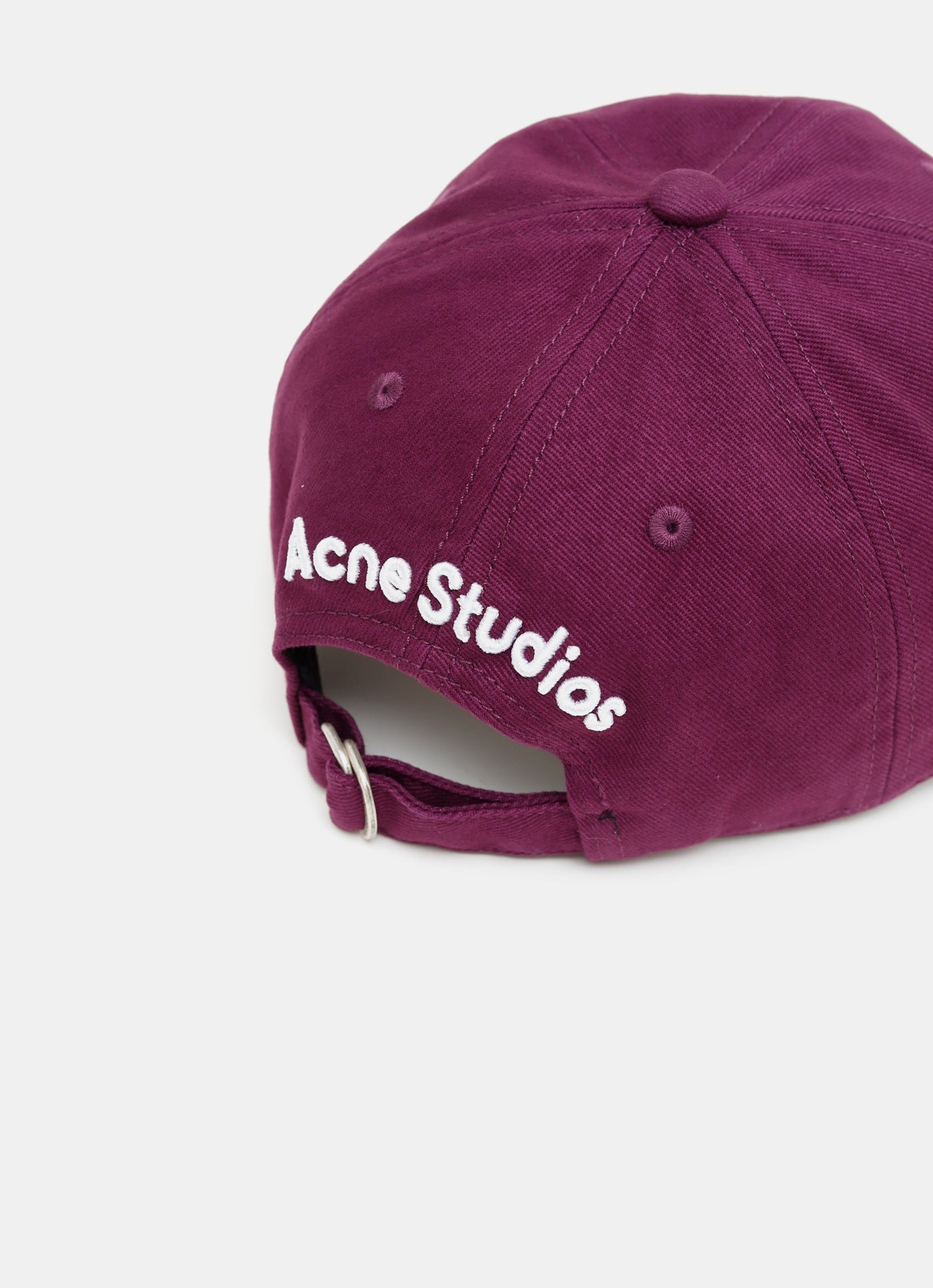 Gorra con logo de sarga