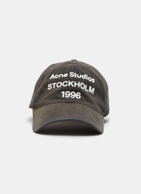 Gorra con logo