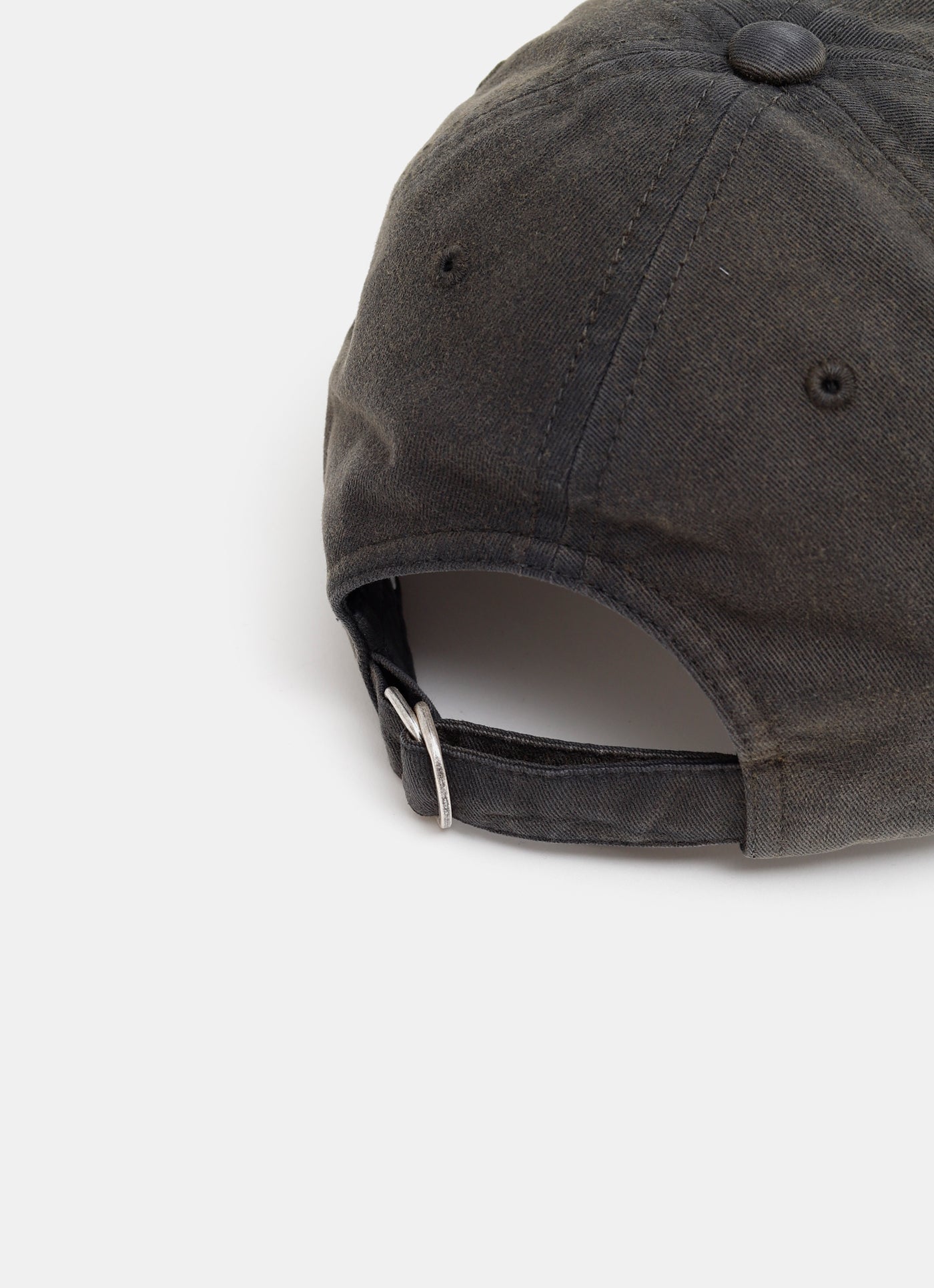 Gorra con logo