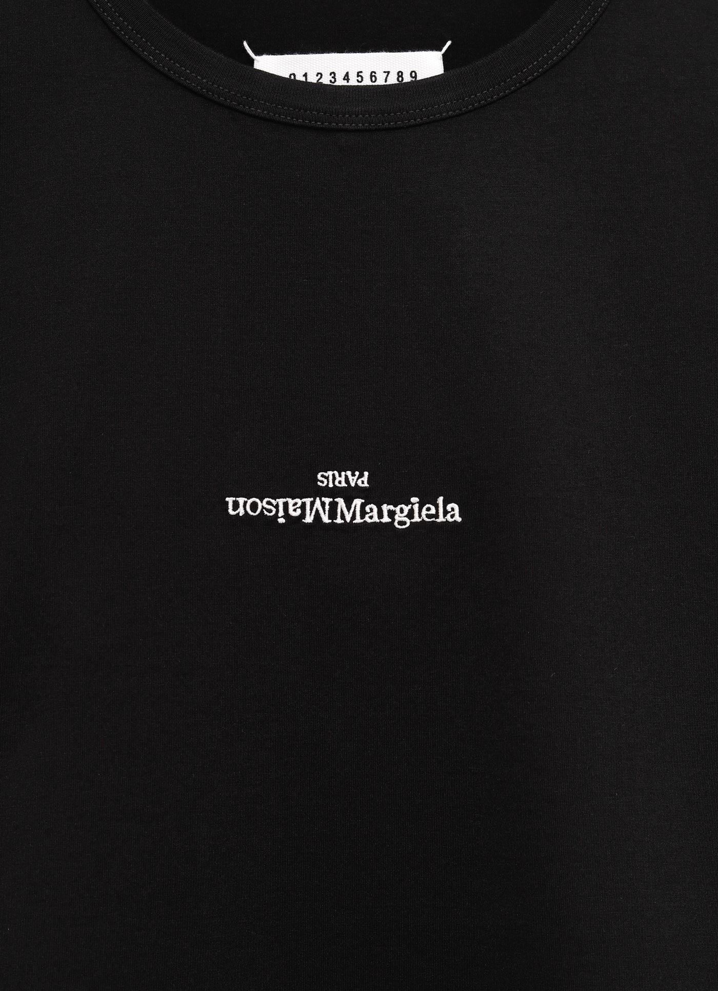 Camiseta con logo invertido para hombre