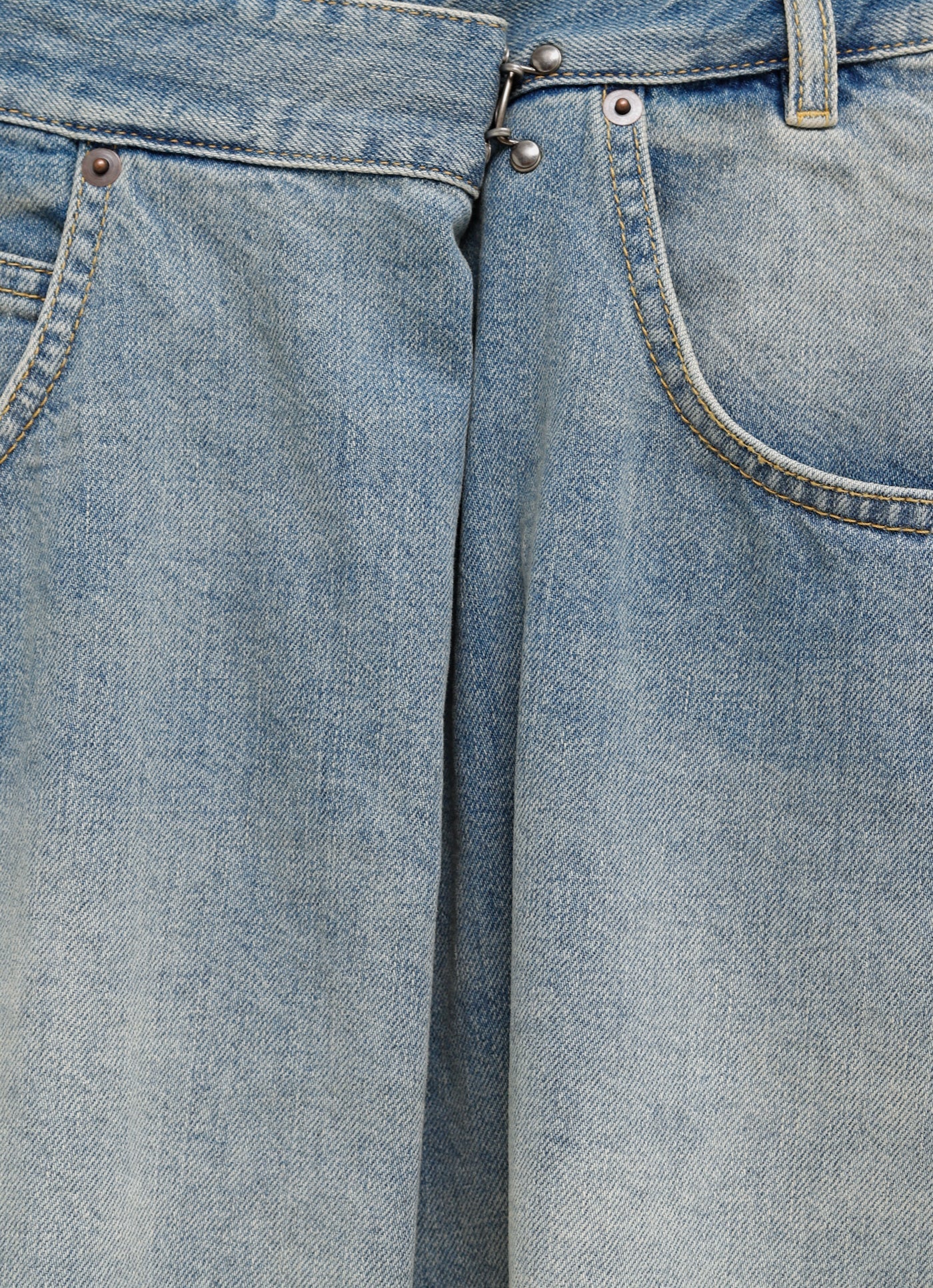 Falda denim con frontal cruzado