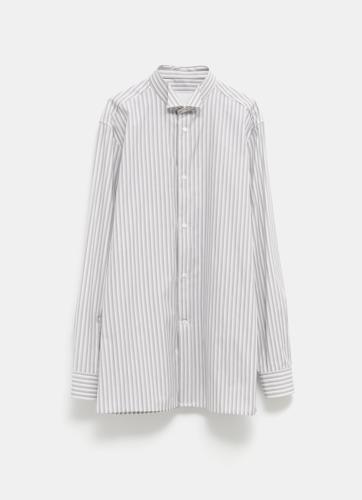 Camisa con cuello de frac para mujer