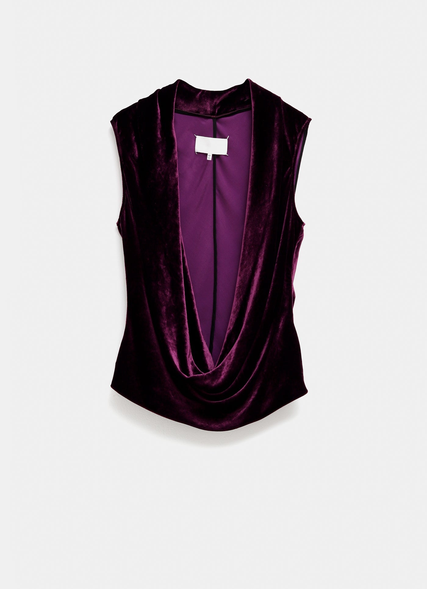 Top de terciopelo con escote drapeado