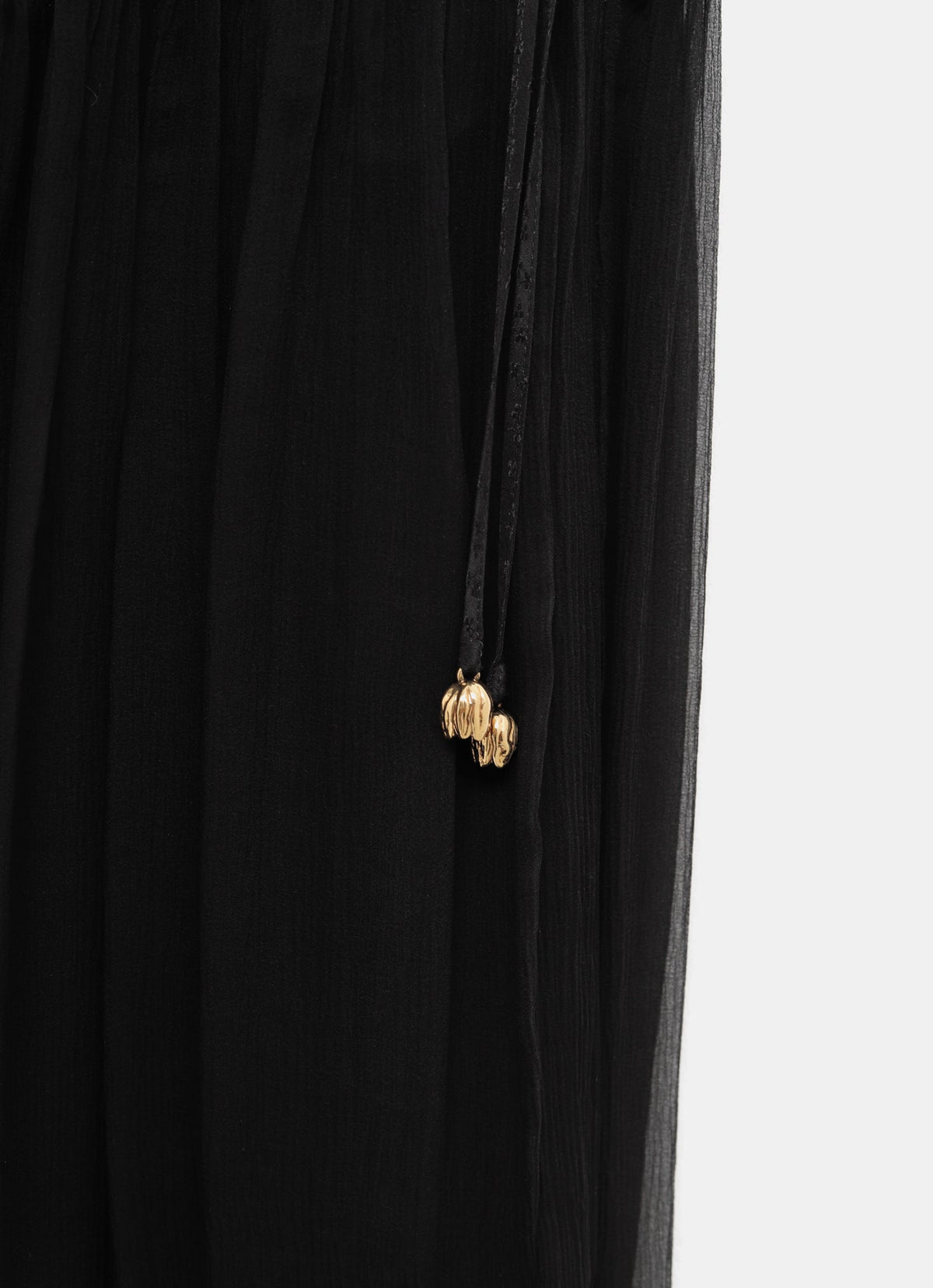 Pantalón fluido y plisado