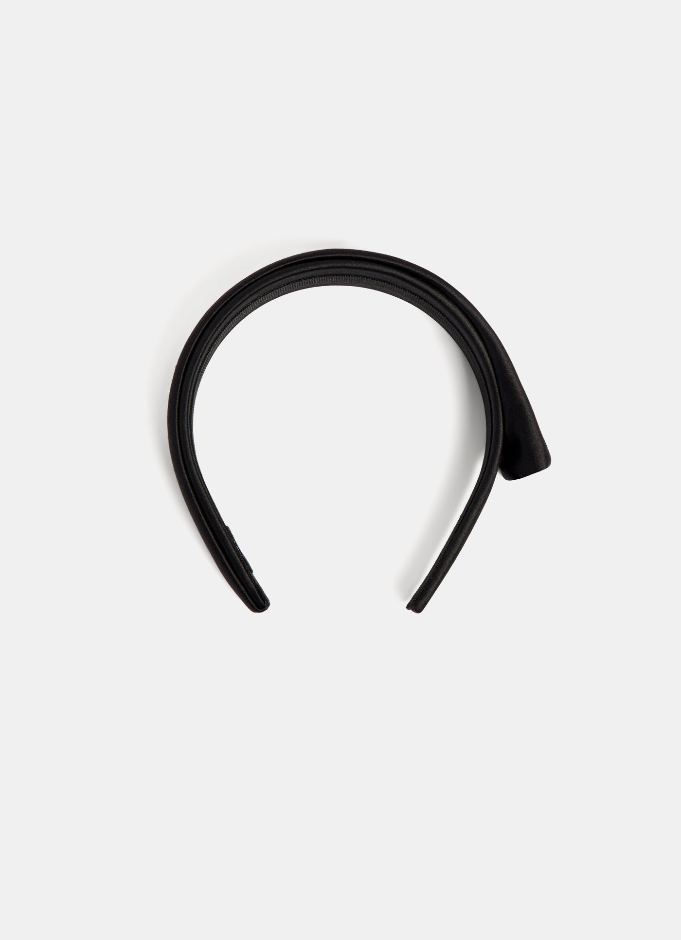 Diadema con logo bordado
