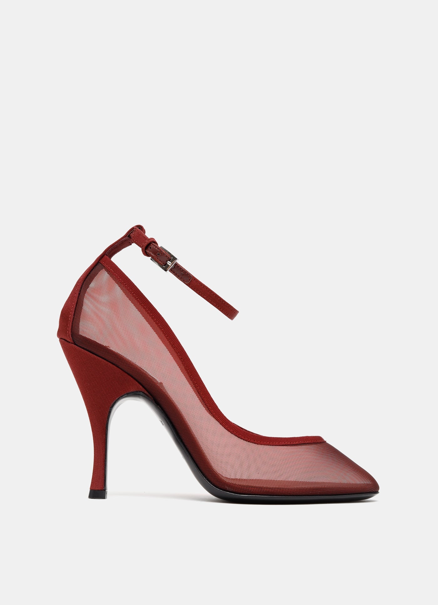 Zapato de salón de rejilla