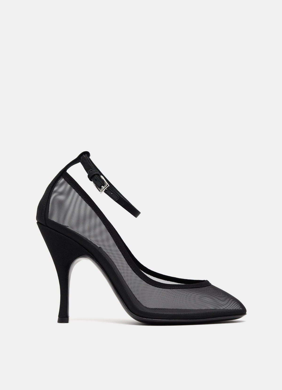 Zapato de salón de rejilla