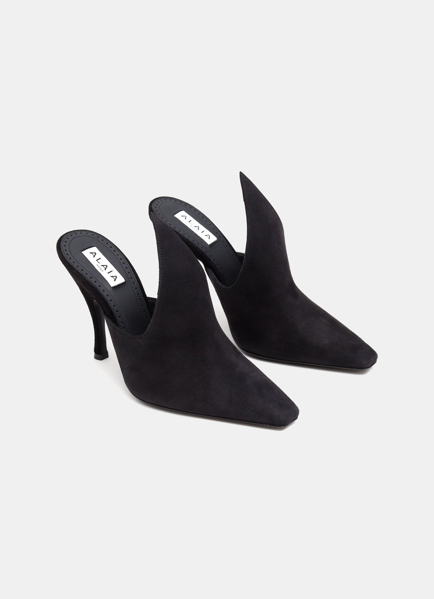 Mules Court de ante