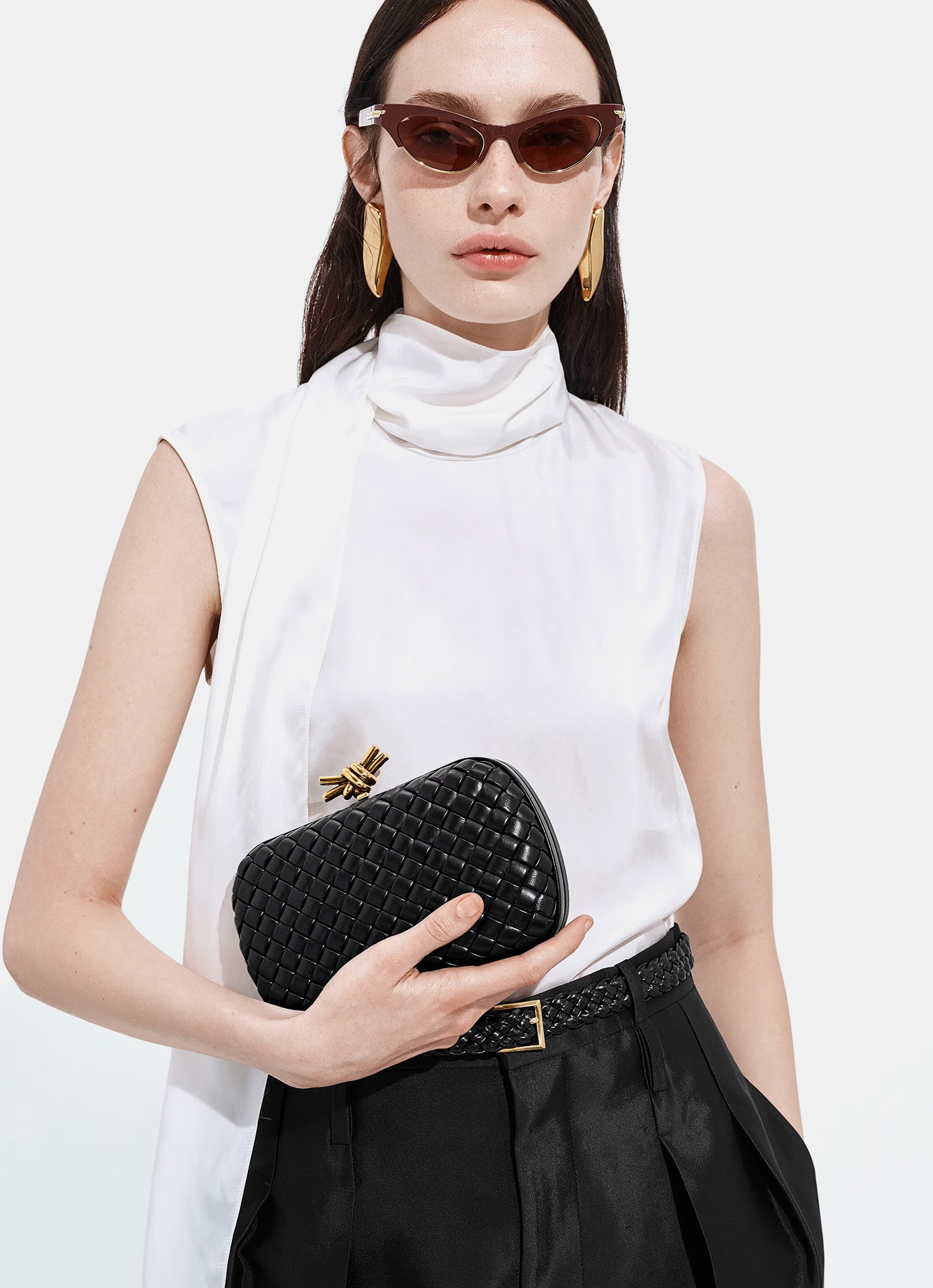 Knot Clutch